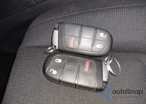 2016 Jeep Grand Cherokee Laredo из США, поврежденный, VIN 1C4RJFAG5GC420820